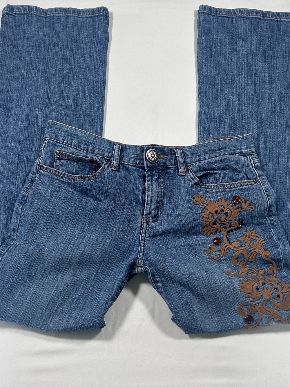 y2k Vintage Daisy Fuentes Blue Bootcut Jeans with Brown Floral Embroidery